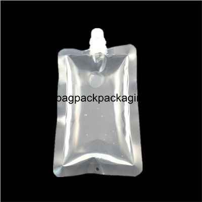 Przezroczysty woreczek z dzióbkiem na wodę lub inny płyn o pojemności 200 ml dopuszczony do kontaktu z żywnością dostawca