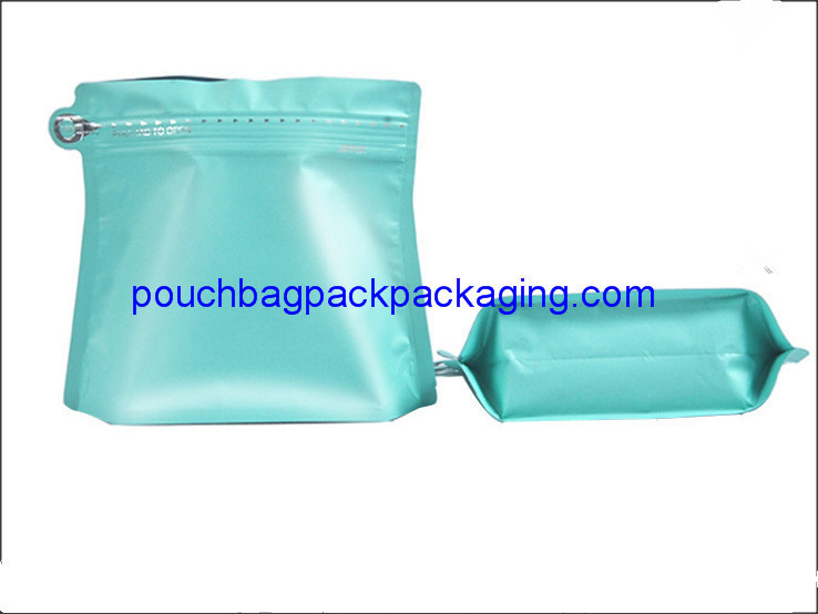 Irregular stand up pouch, easy to open zipper, aluminium foil with matte surface dostawca